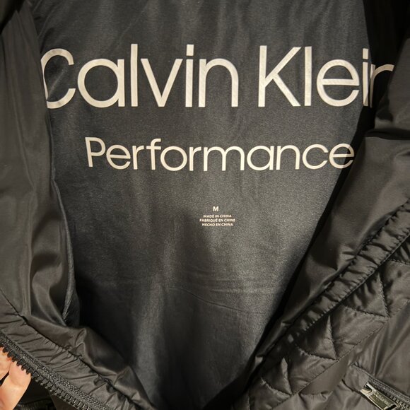 Calvin Klein Puffer Vest with Hood - Picture 3 of 4